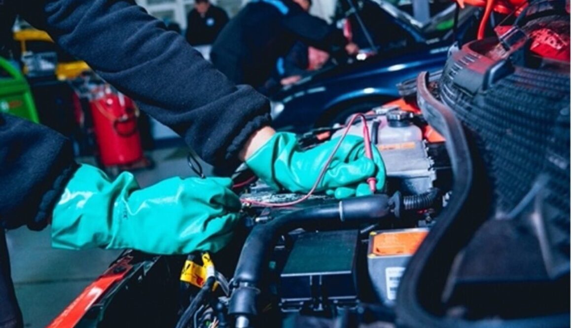 Electric and Hybrid Vehicle Training